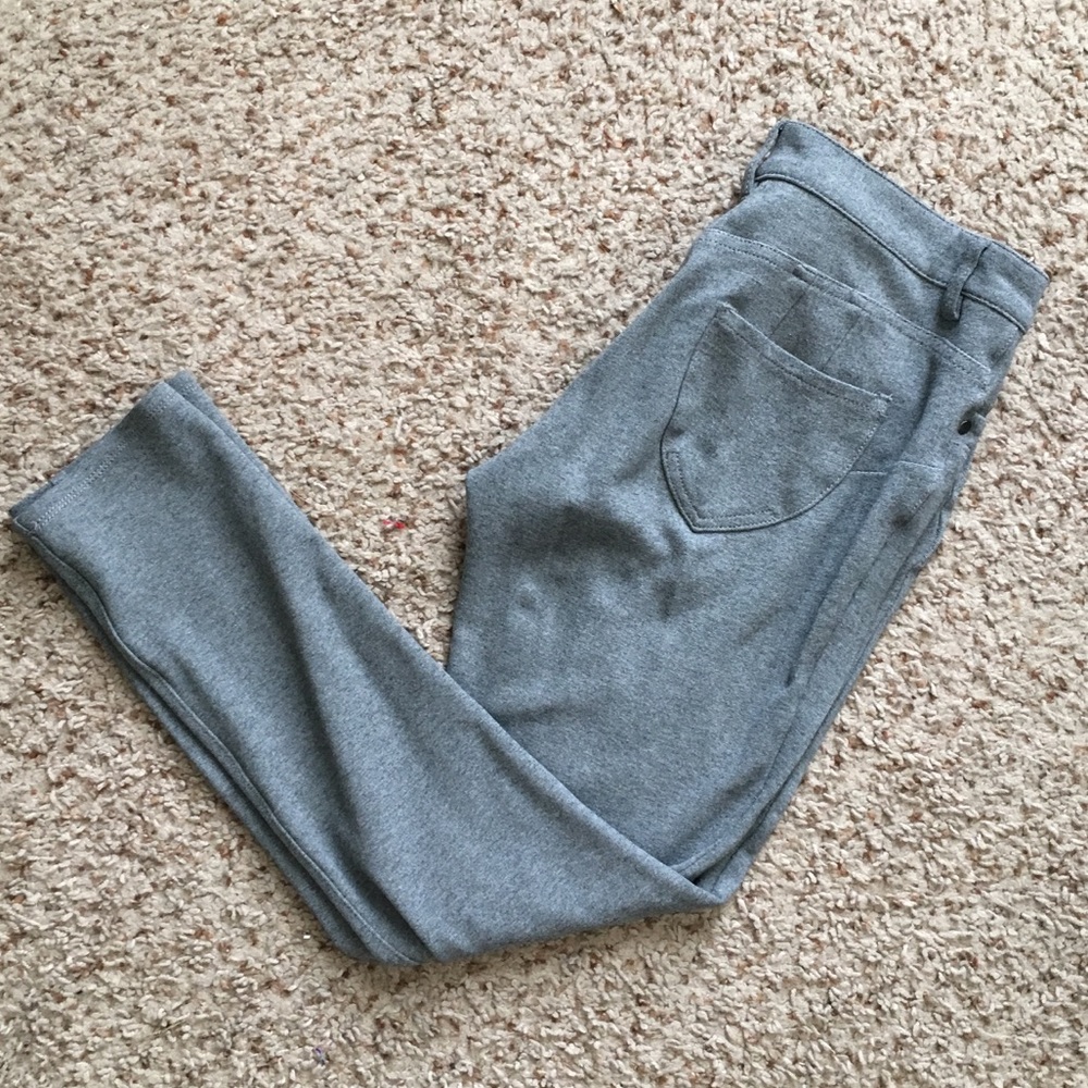 Grey jeggings